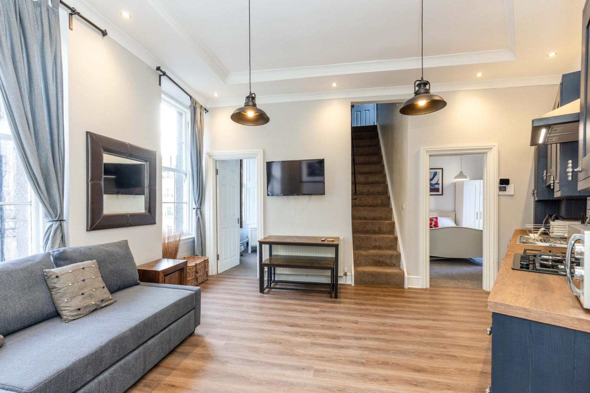 3 BEDROOM EDINBURGH VICTORIAN APARTMENT-6 Beds-Free Street Parking Buitenkant foto