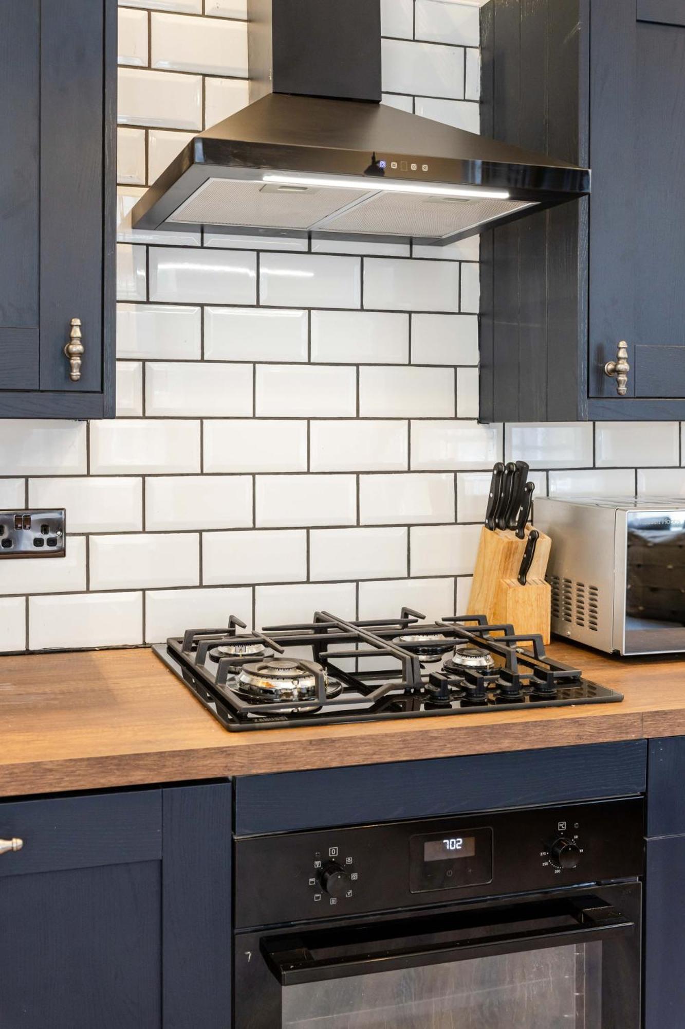 3 BEDROOM EDINBURGH VICTORIAN APARTMENT-6 Beds-Free Street Parking Buitenkant foto