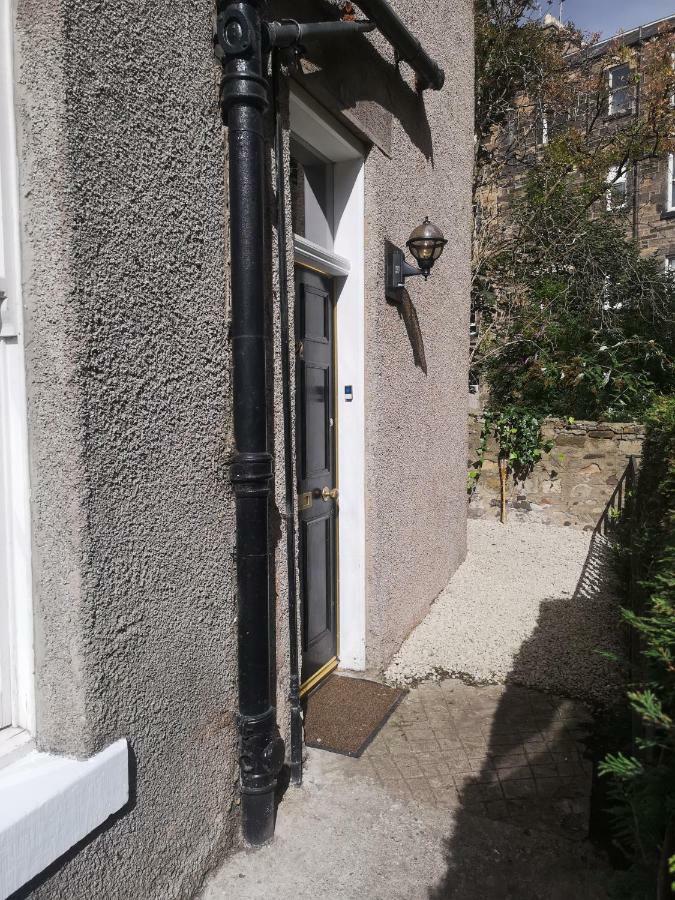 3 BEDROOM EDINBURGH VICTORIAN APARTMENT-6 Beds-Free Street Parking Buitenkant foto